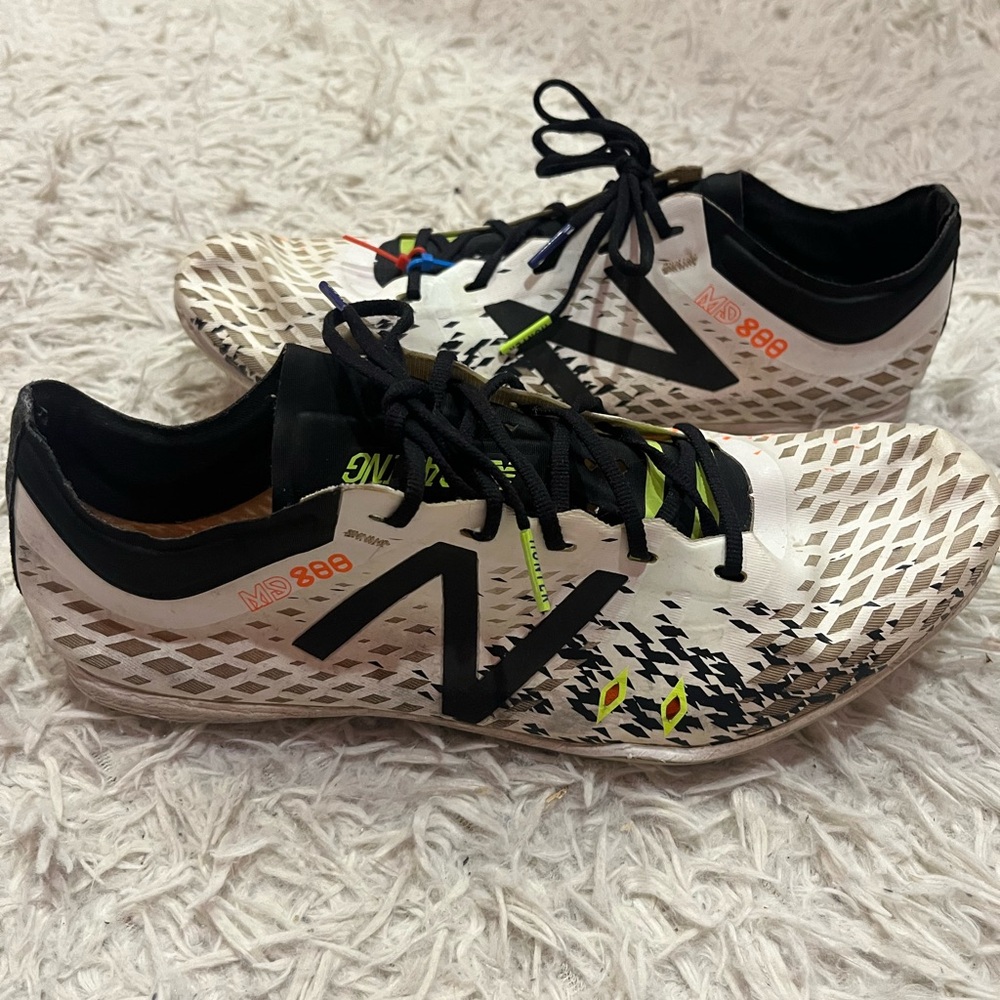 New Balance MD 800 Silent Hunter Fantom Fit Track & Field Spikes Womens Size 9